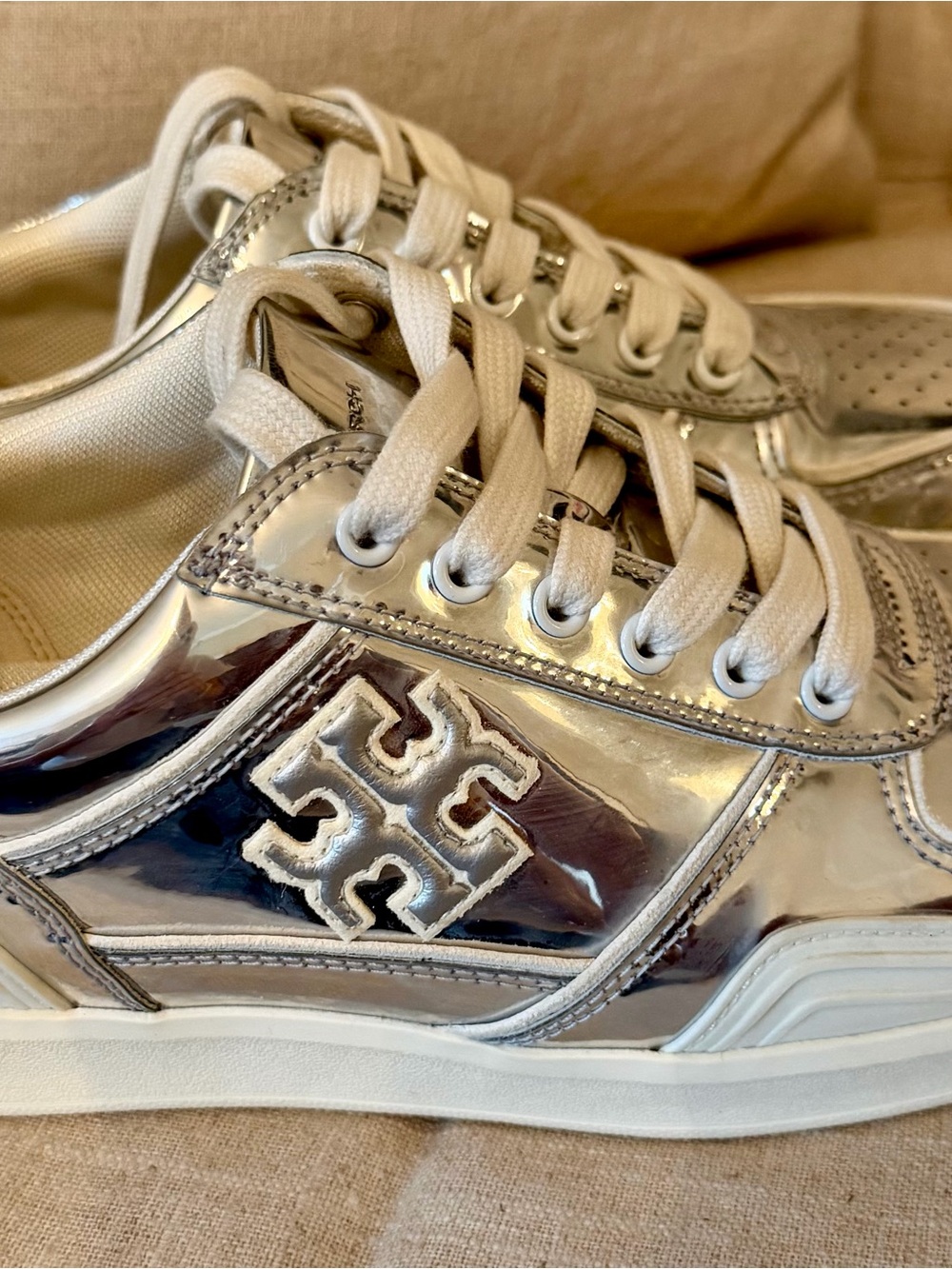 Tory Burch Clover Court Silver Metallic Logo Low-Top Sneakers